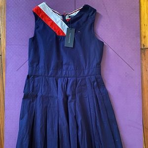 New children’s Tommy dress with long zipper